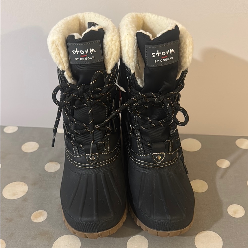 Cougar Black Winter Boots with Cream Lining - Picture 4 of 4